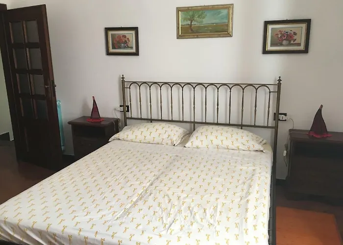 In Campagna Al Mare Appartamento Quiliano